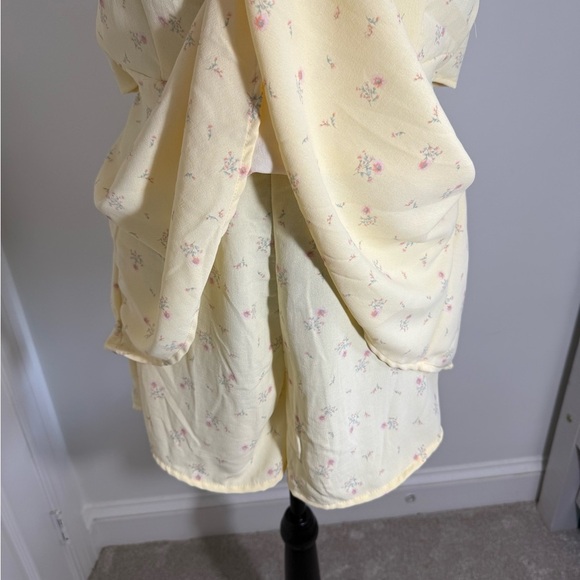 Streetwear Society Yellow and Pink Romper with Spaghetti Straps - Picture 3 of 4